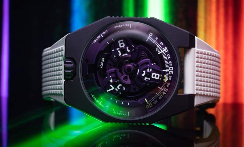 游走在懷舊與科幻之間的味道，URWERK UR-100V UltraViolet紫光奇?zhèn)b