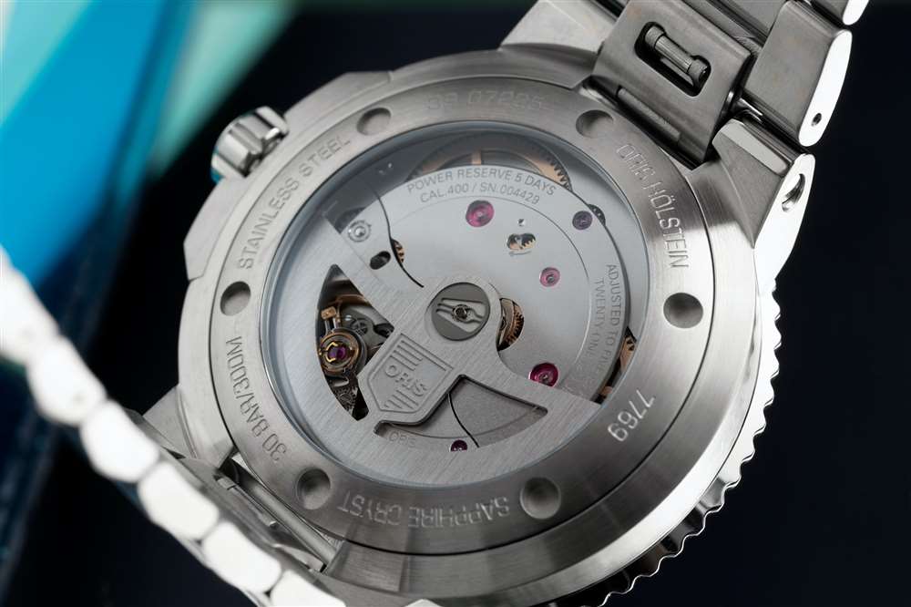 后蓋，Oris Aquis Calibre 400
