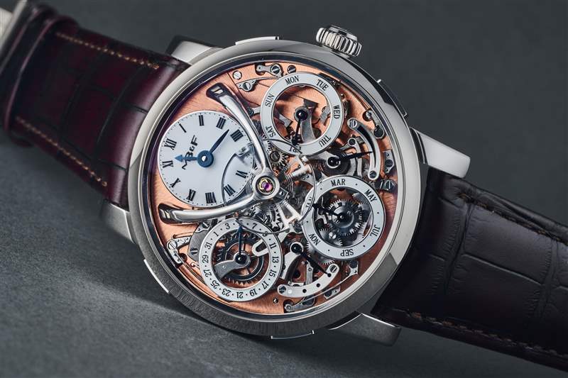 MB&F Legacy Machine 鋼制萬(wàn)年歷