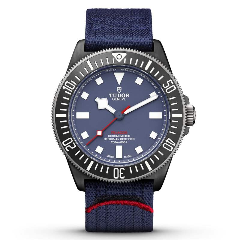 『新表』帝舵推出Pelagos FXD Alinghi Red Bull Racing Edition大三針腕表和計時碼表：碳復合材料表殼，藍白灰帆船色