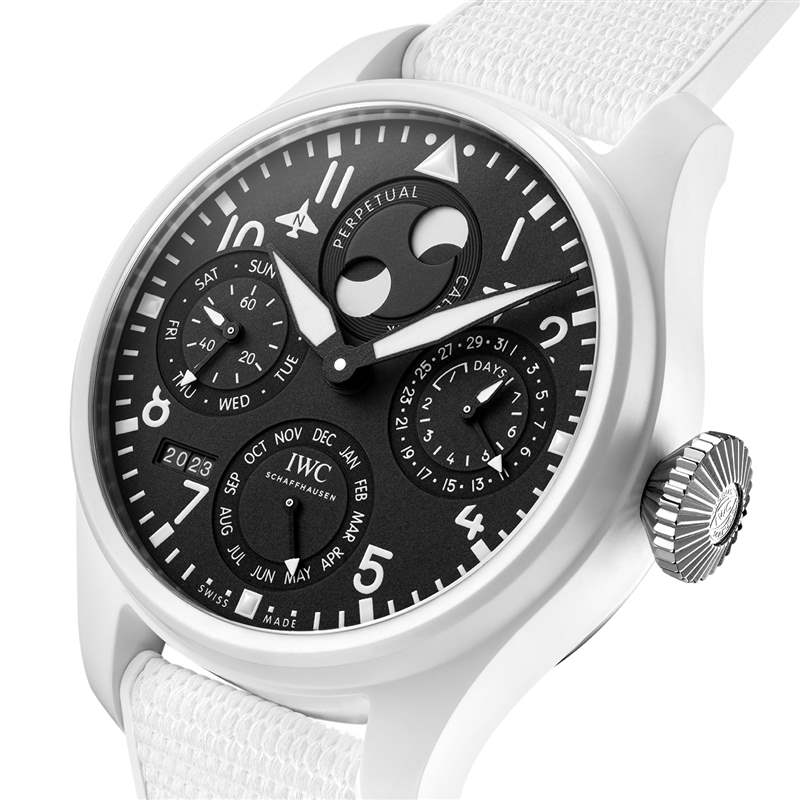 萬(wàn)國(guó)推出Big Pilot’s Watch Perpetual Calendar TOP GUN Lake Tahoe湖白色陶瓷表殼萬(wàn)年歷腕表