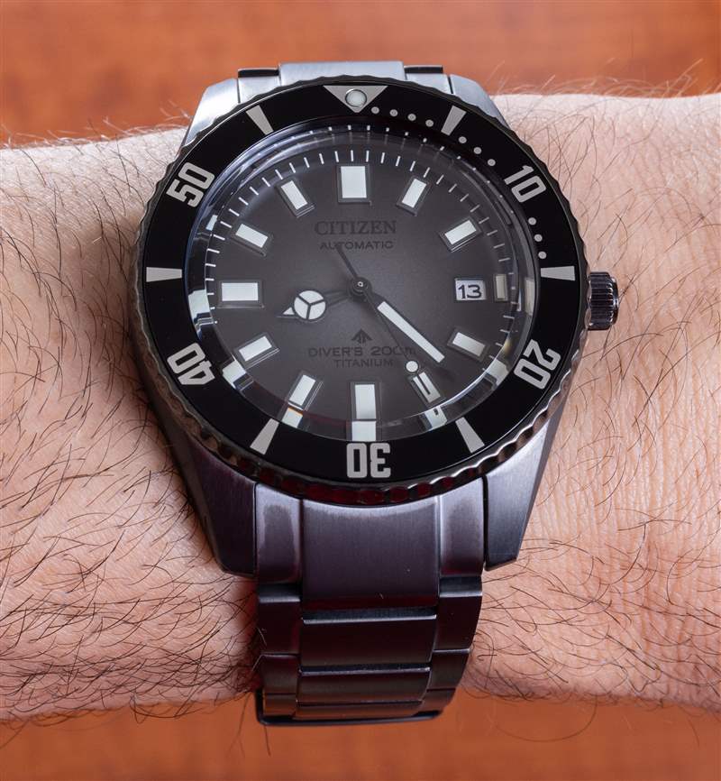 手表評(píng)論：西鐵城Promaster Dive自動(dòng)腕表“Fujitsubo”NB6025-59H DLC超級(jí)鈦金