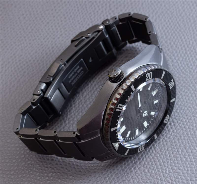 手表評(píng)論：西鐵城Promaster Dive自動(dòng)腕表“Fujitsubo”NB6025-59H DLC超級(jí)鈦金