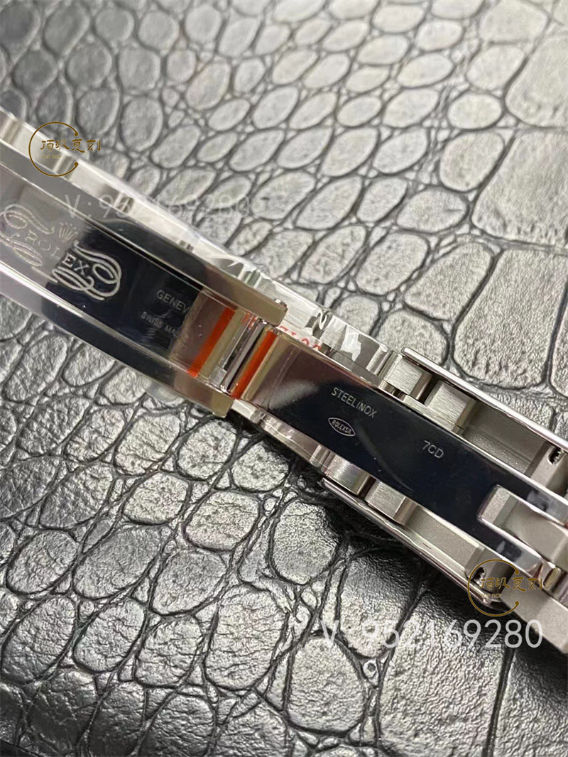 C廠Clean廠勞力士V3版熊貓迪4130機(jī)芯版對比APS廠熊貓迪對比評測