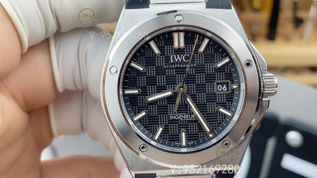 V7廠萬國工程師IW328901手表黑盤做工怎么樣,40mm可換sw300機(jī)芯