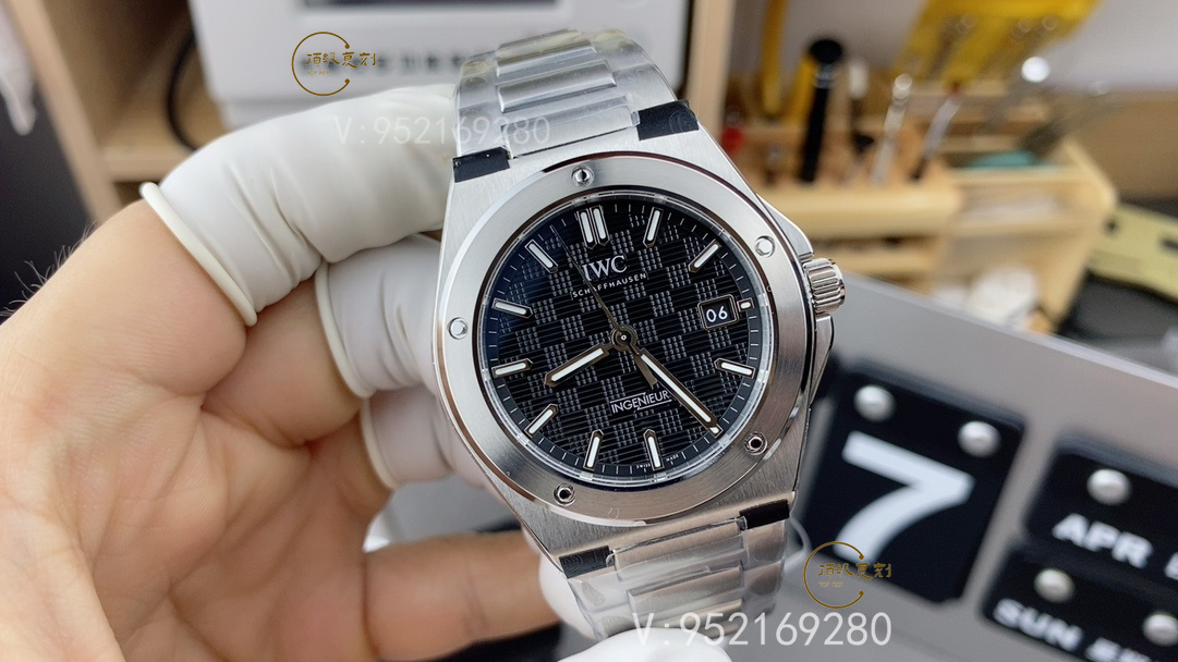 V7廠萬國工程師IW328901手表黑盤做工怎么樣,40mm可換sw300機(jī)芯